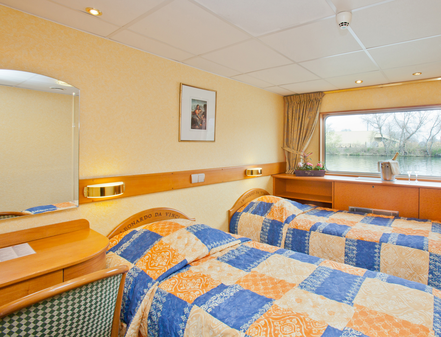 CroisiEurope MS Leonard Da Vinci Cabin 2.jpg